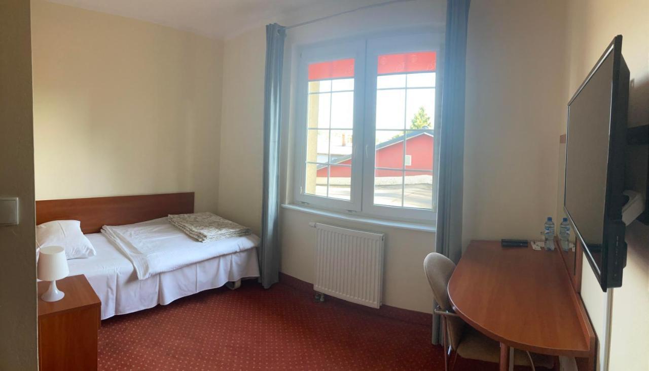 Hotel Gryf Kościerzyna Exterior foto
